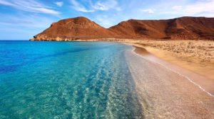 Playa y desierto en Almería